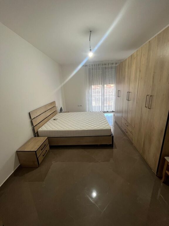 Jepet me qira apartament 2+1 tek Fiori di bosco