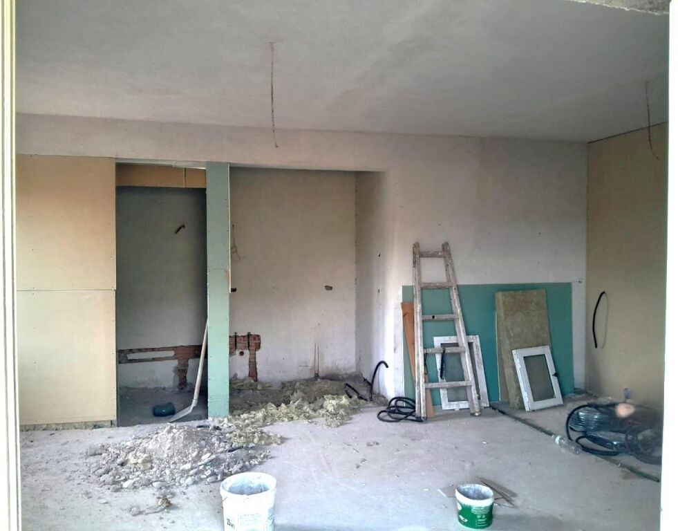 Shtepi private + Toke Ilias