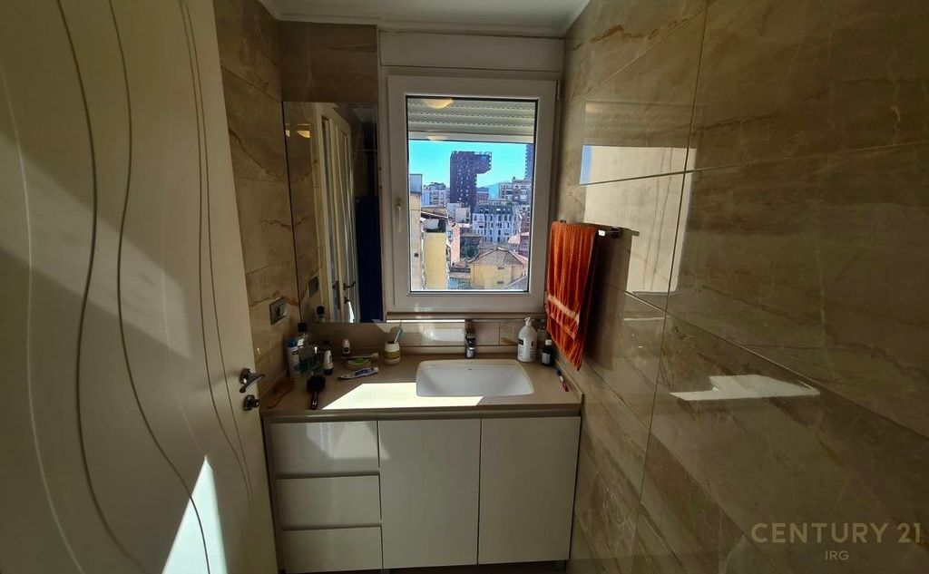 Apartment 2+1+2 for sale, Kavaja Street