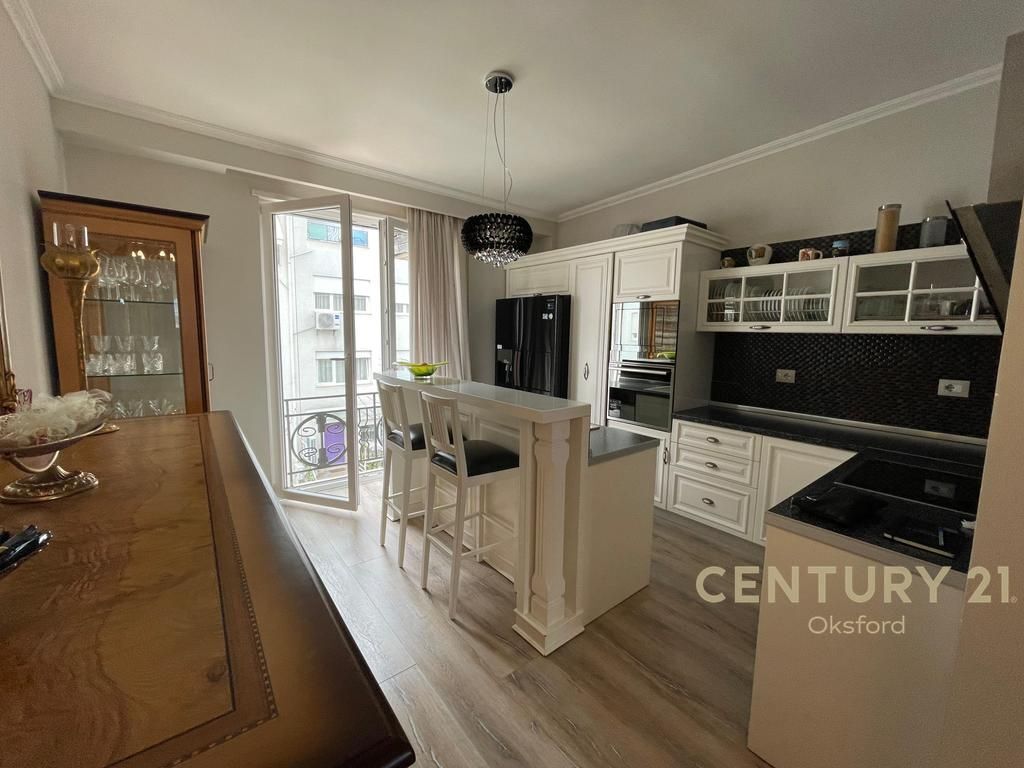 JEPET ME QERA APARTAMENT 3+1+2 TEK KODRA E DIELLIT