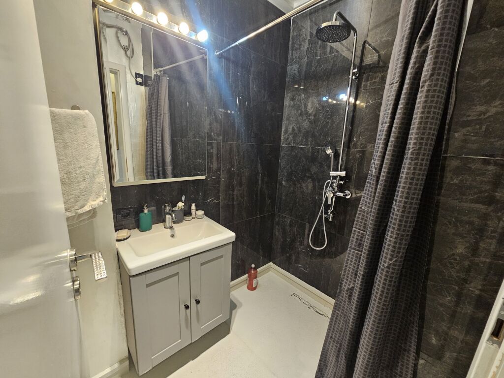 Apartament 3+1 per shitje te 21 Dhjetori, Kompleksi Magnet