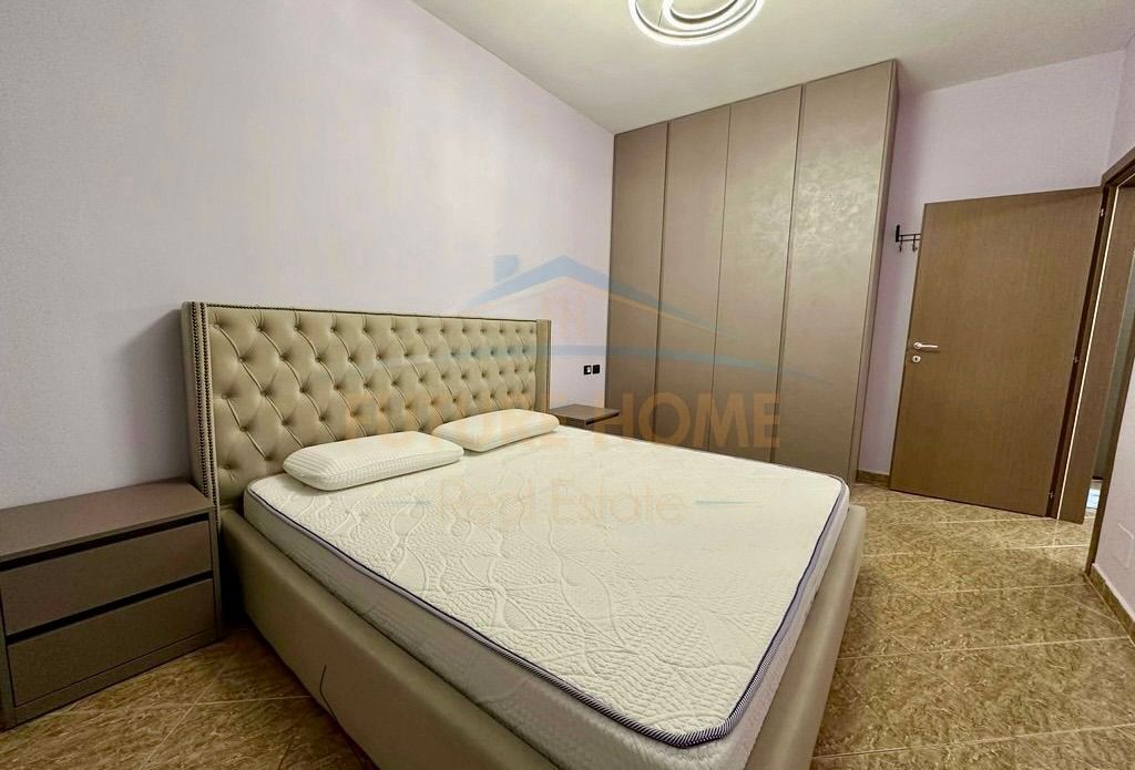 📍 Yzberisht – 1+1 me Qira te “Nela 6”! 🏠