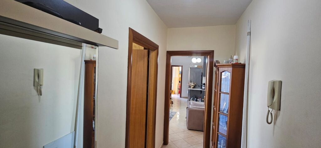 Shitet Apartament 1+1+depo+verande tek Shkolla Mihal Grameno