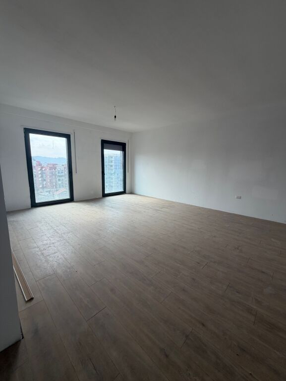 Shitet Apartament 2+1 DonBosco