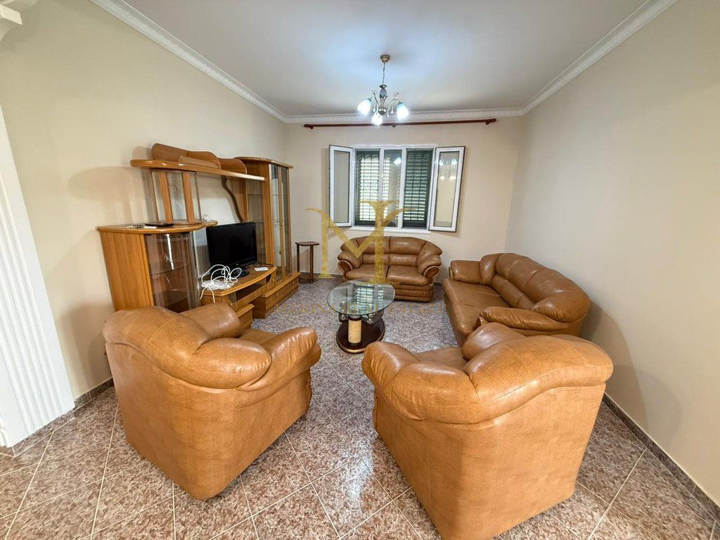 VILLA FOR RENT ON THE RAILWAY BEACH !!