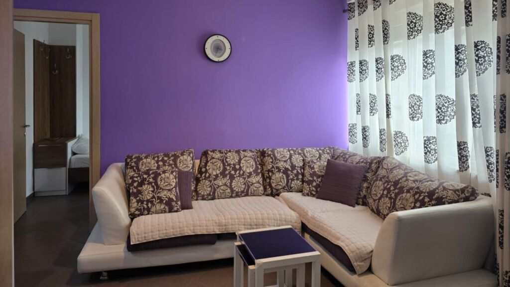 Jepet Me Qera Apartament 2+1+1 Ballkon