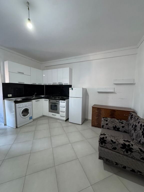 APARTAMENT 1+1 ME QIRA VILAT AMERIKANE 350 EURO