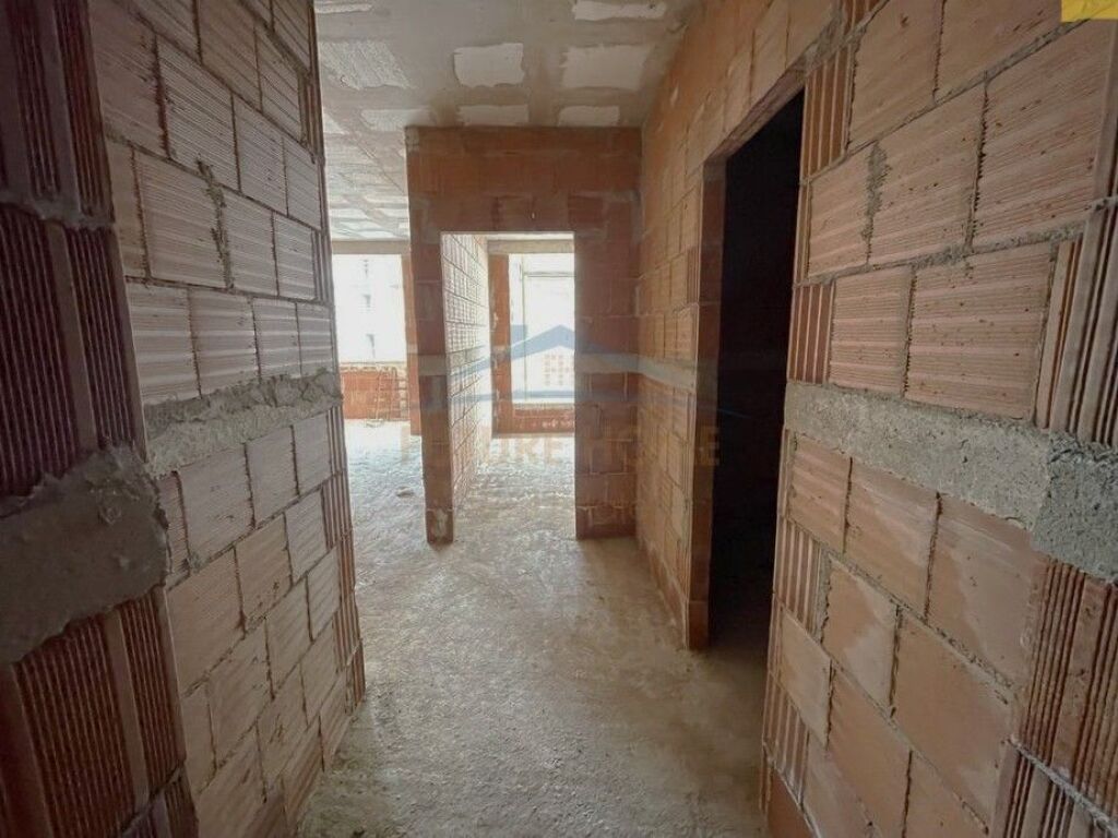 Shitet, Apartament 1+1, Fusha e Aviacionit, Tirane