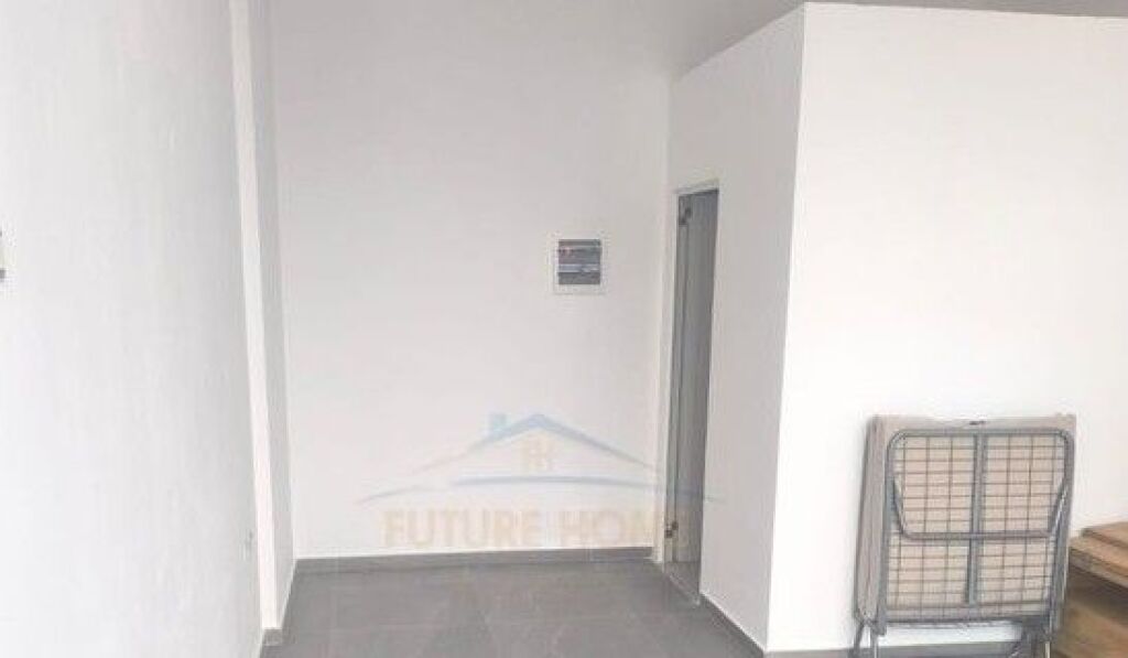 Qera, Ambient Biznesi, Qytet Studenti, Tirane