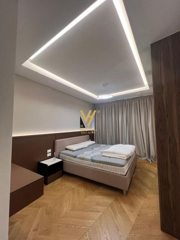 SHITET APARTAMENT 2+1+2+3BLK TE LAKE VIEW 750.000 EURO