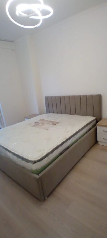 Jepet me qira 1+1 Te Fusha e Aviacionit 600€  i diskutushem