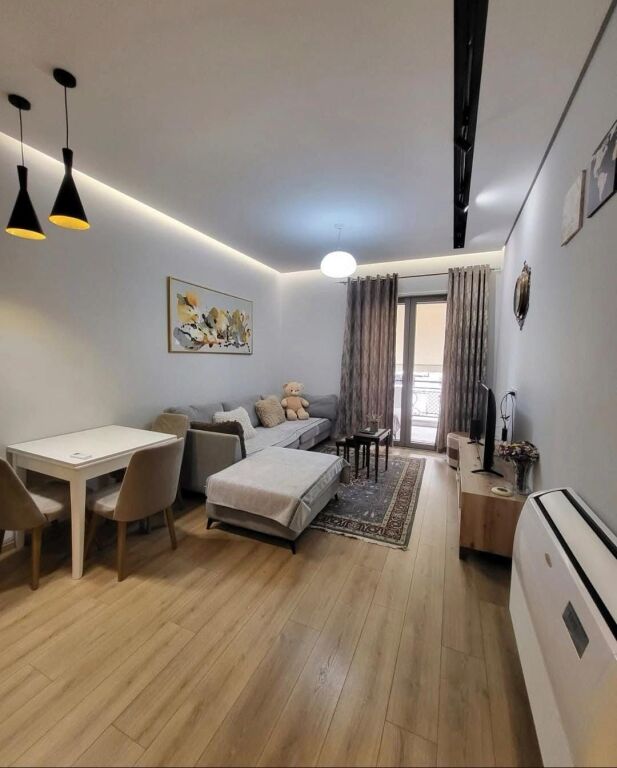 Shitet Apartament 1+1 Kompleksi Delijorgji