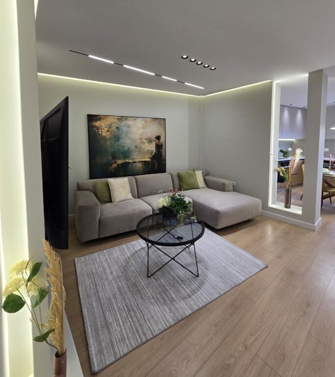 📌 Shitet Apartament 2+1+2 tek Zogu i Zi