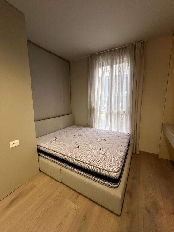 Shiten 3 garsioniere tek Stacioni i trenit.