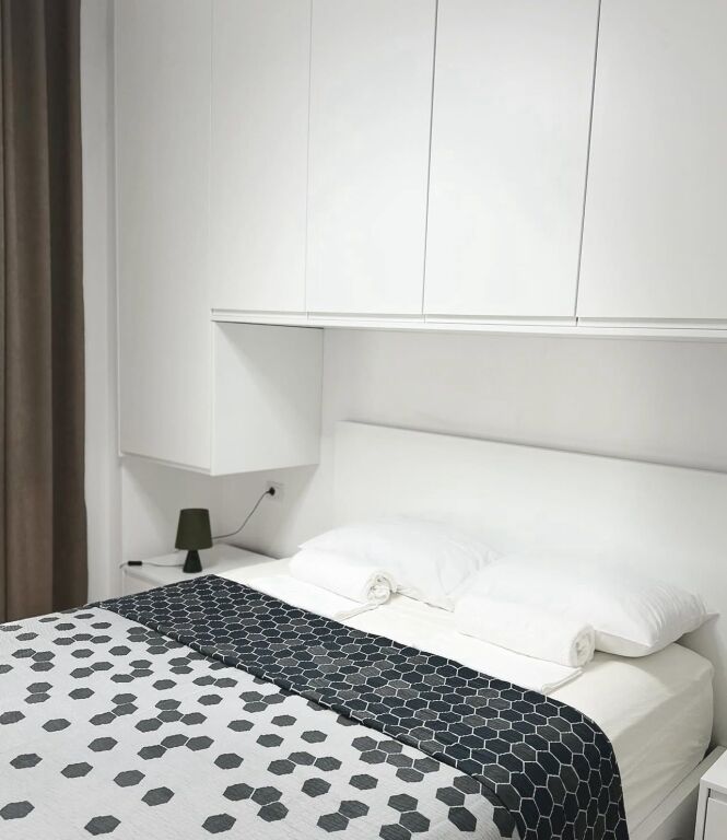 🏠Affittasi appartamento 1+1  📍 Indirizzo: 5 Maji💰 Prezzo: 50.000 lek/mese