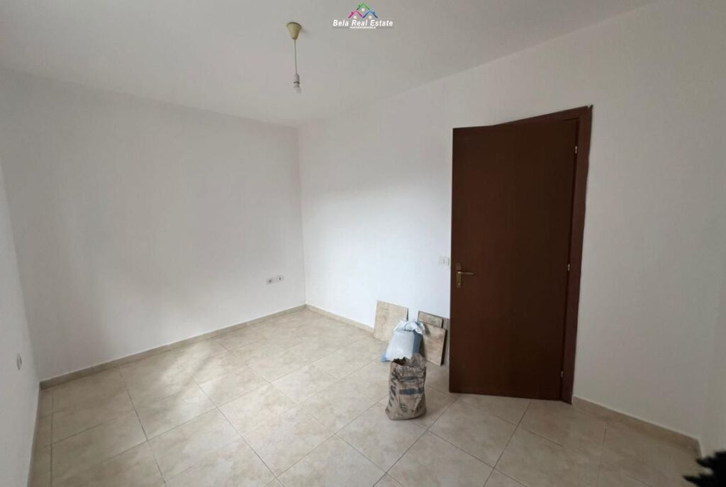 Zyre Me Qera 2+1 Tek Fusha e Aviacionit ( ID BZ2848) Tirane