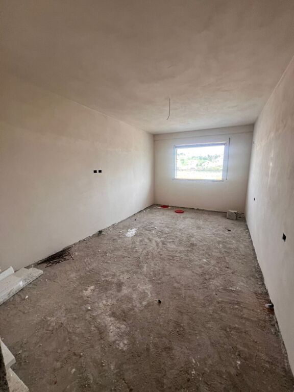 🏡 Shitet Apartament 1+1 – Platinium 2, Paskuqan