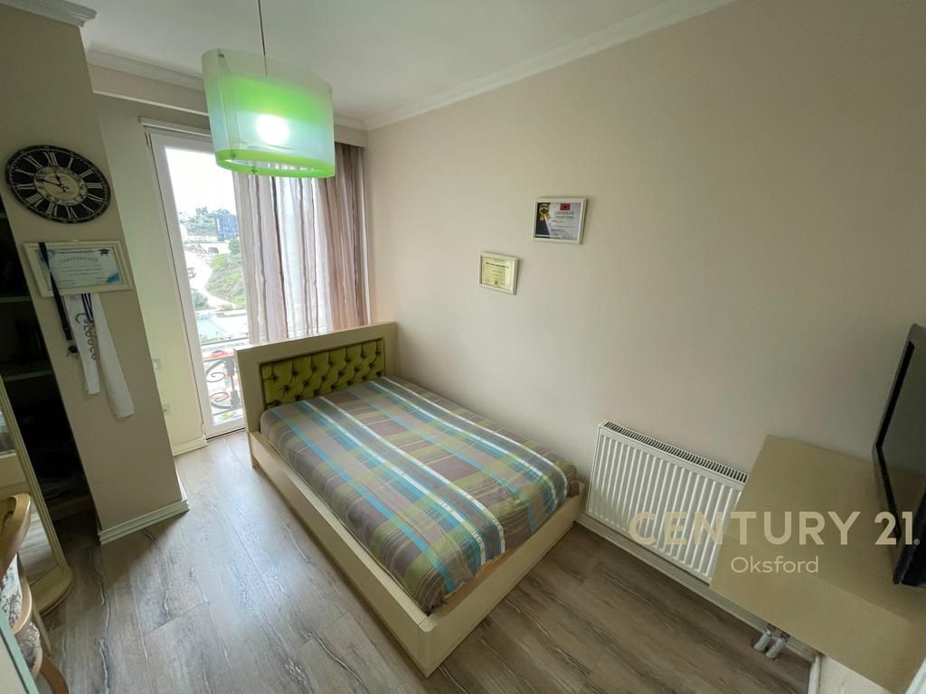 Jepet me qira apartament 3+1+2 tek Rezidenca Kodra e Diellit 2