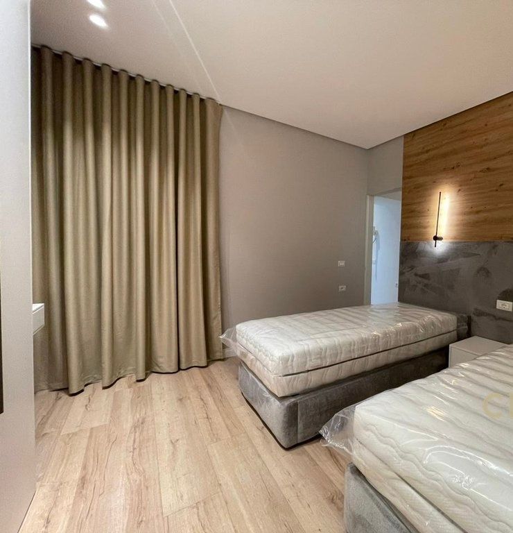 SHITET APARTAMENT 2+1+2 ,VASIL SHANTO PRANE KESH