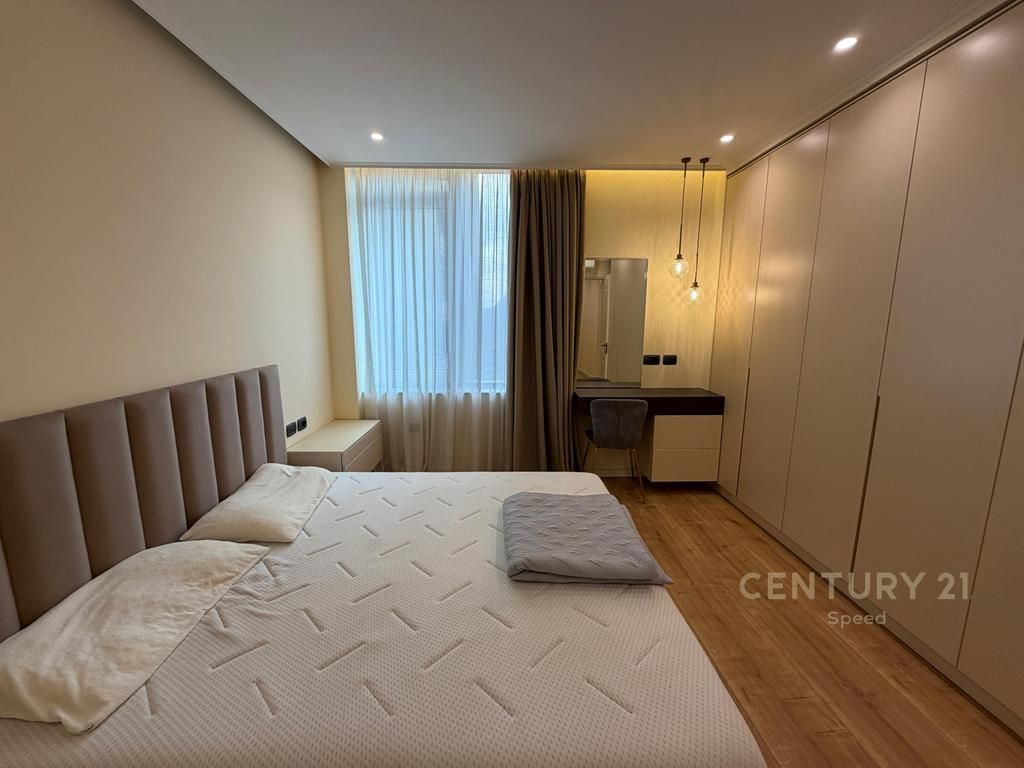 AFFITTASI APPARTAMENTO 2+1+2 IN CENTRO