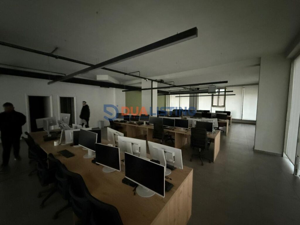 Locale per uffici in affitto – Astir