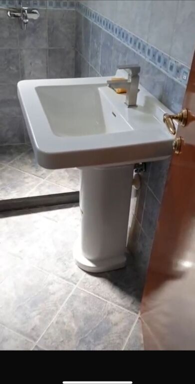 Appartamento con 3+1+balconi