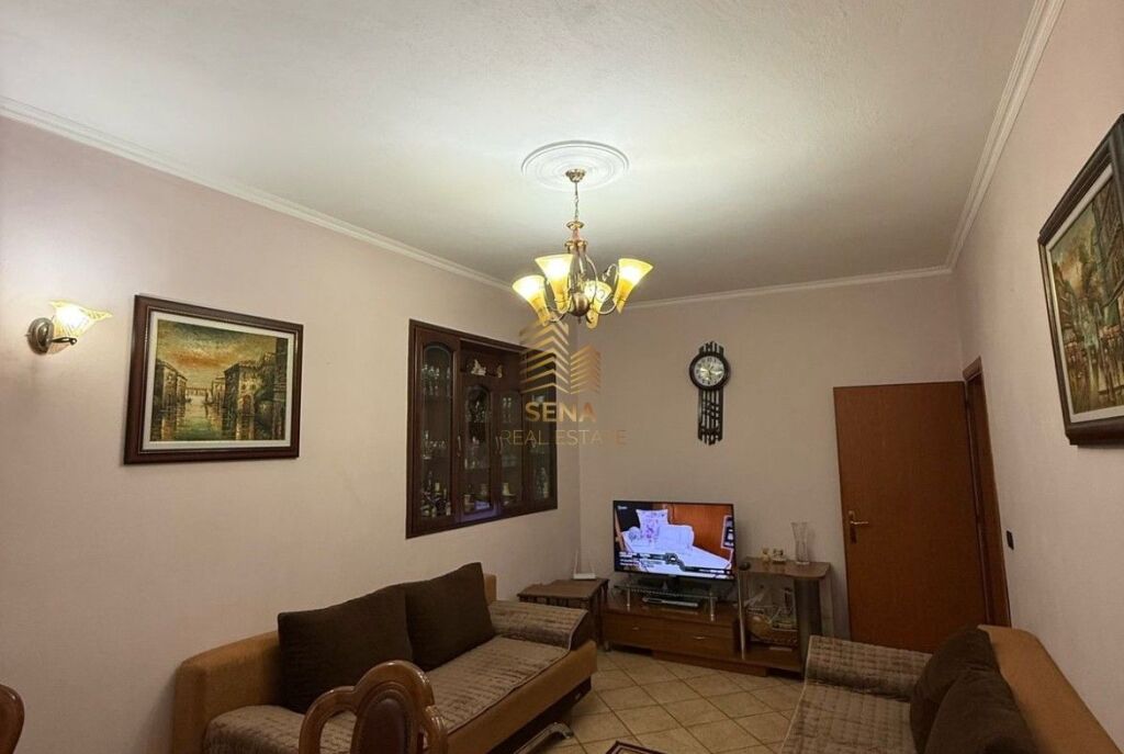 Rent, Apartment 1+1+Separate Kitchen, Center, 450€