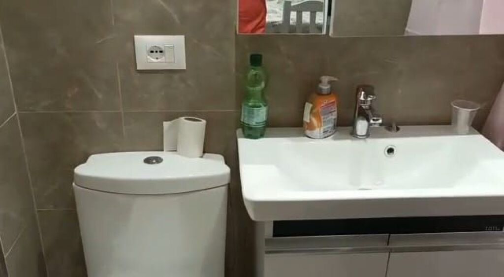 Tirane, jepet me qera apartament 2+1 , 52 m² 600 € (misto mame)
