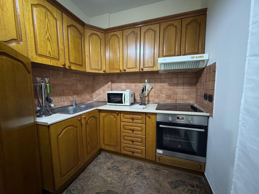 AFFITTASI APPARTAMENTO 1+1 📍 Bllok, Tirana