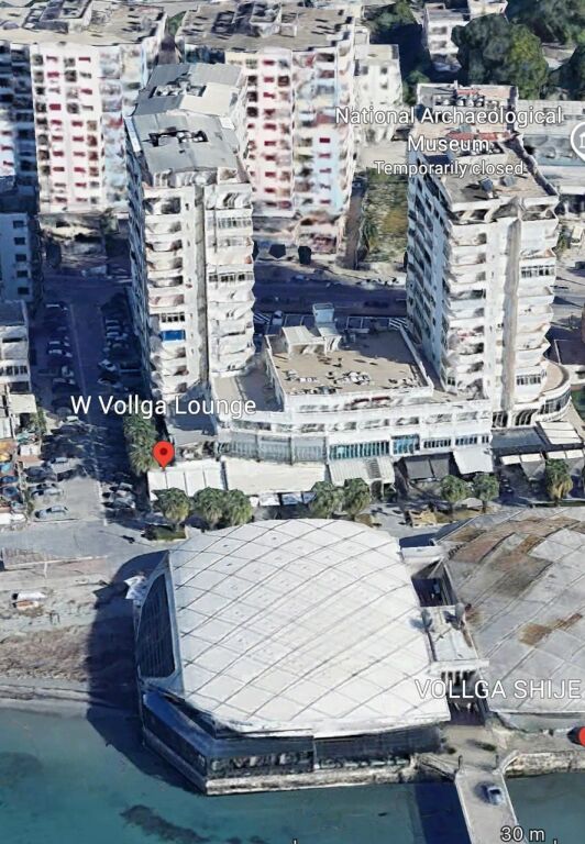 JEPET ME QERA GARSONIERE VOLLGA, DURRES