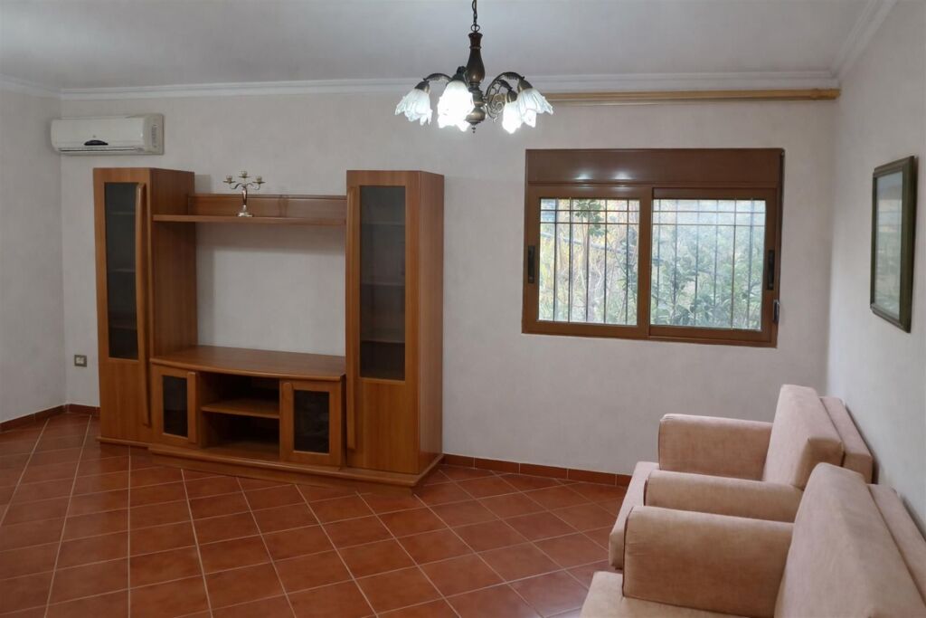 Shtepi private me oborr Vlore