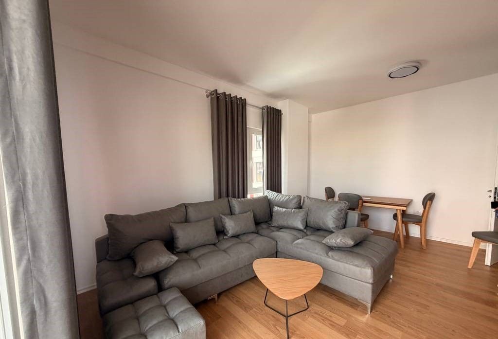 NE ZOG TE ZI JEPET PER QIRA APARTAMENT 2+1+2 !