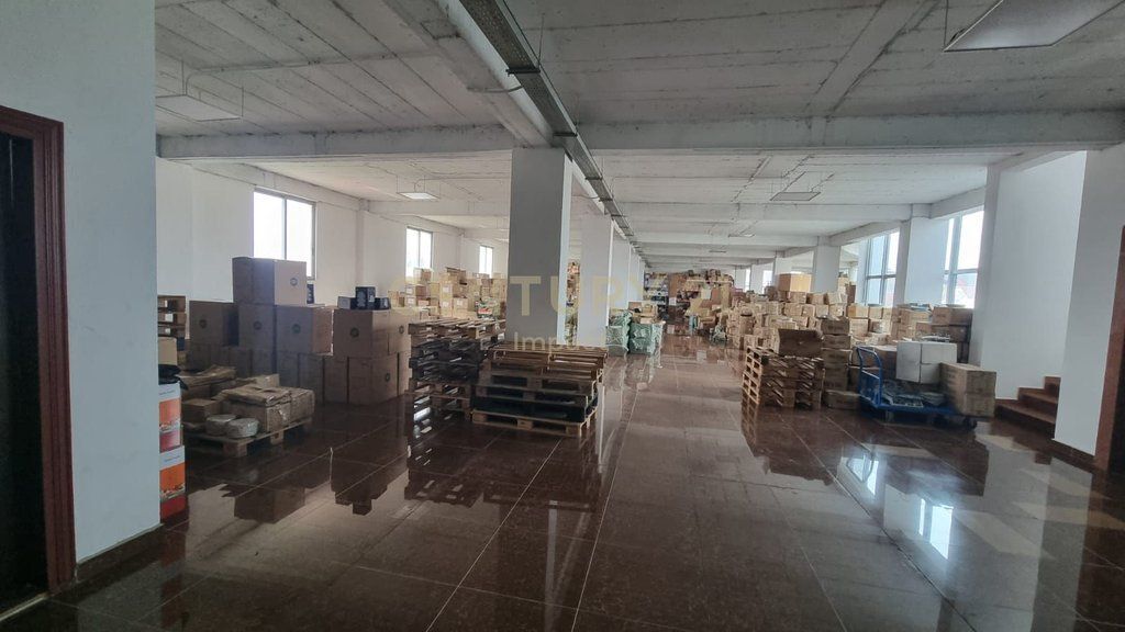 Spazio multifunzionale in affitto a Kamez Centro, Tirana - 20.000€!