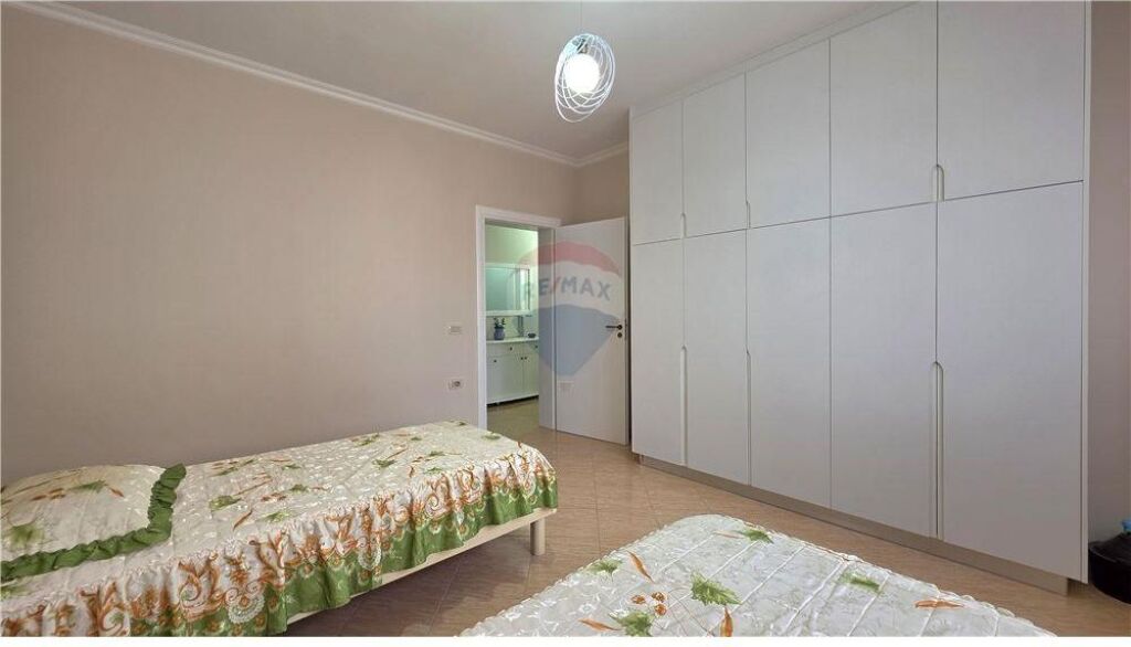 Apartament 2+1+2 ne shitje , Rruga e Cipajve