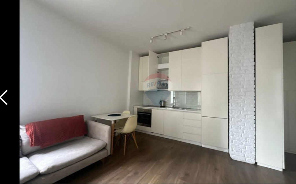 Apartament per qera 1+1 tek Komuna e Parisit