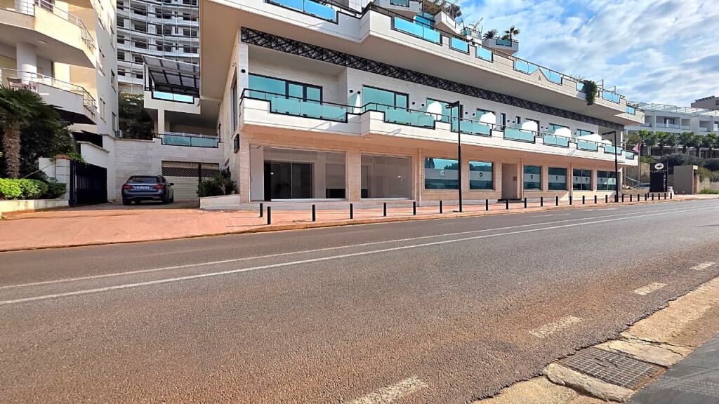 🏢 Dyqan me Qira – Ujë i Ftohtë, Vlorë