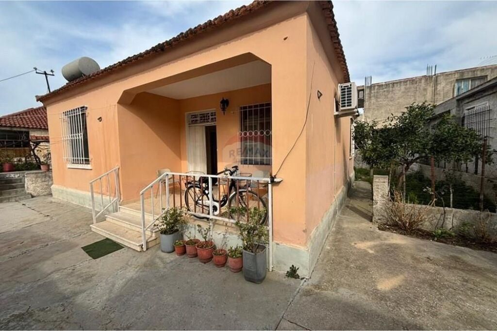 Shtepi private me qera , prane Halim Xhelo