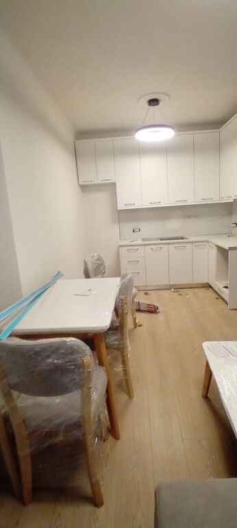 Jepet me qira 1+1 Te Fusha e Aviacionit 600€  i diskutushem