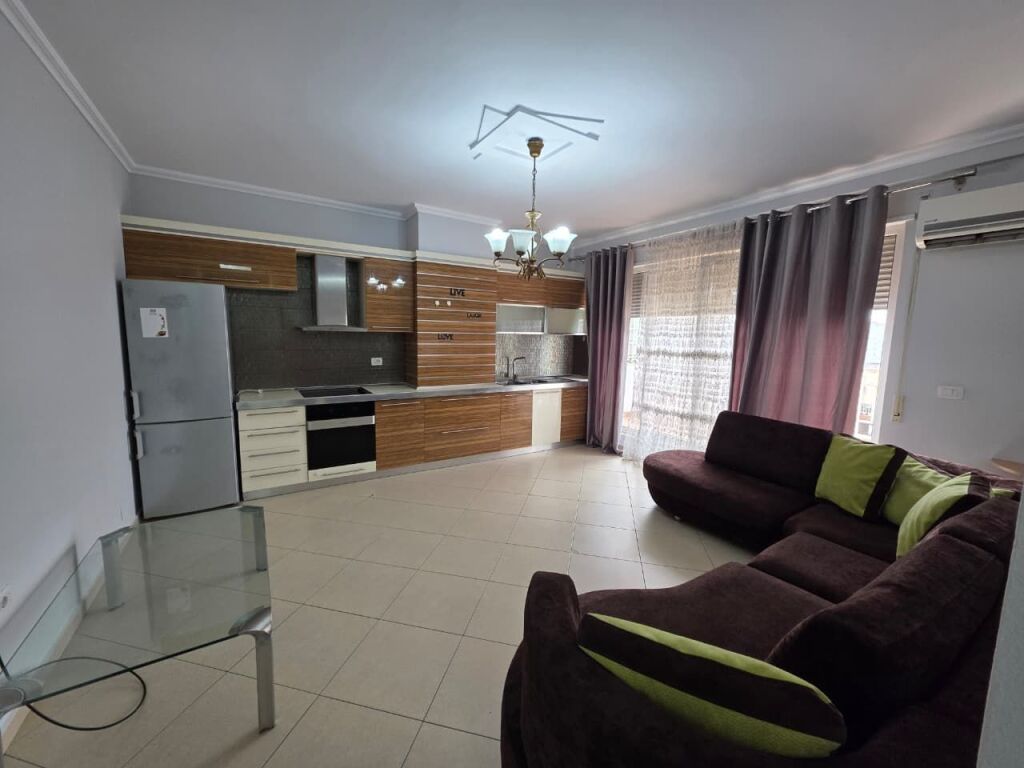 🏢 Appartamento 2+1 in affitto 700 Euro