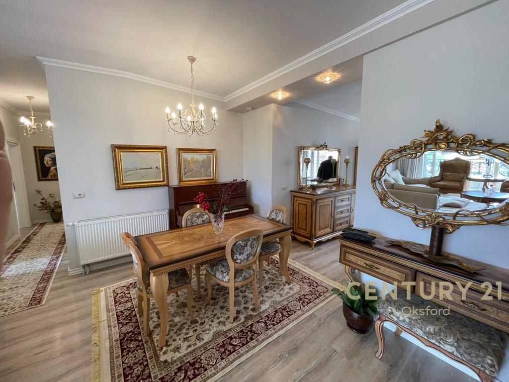 JEPET ME QERA APARTAMENT 3+1+2 TEK KODRA E DIELLIT