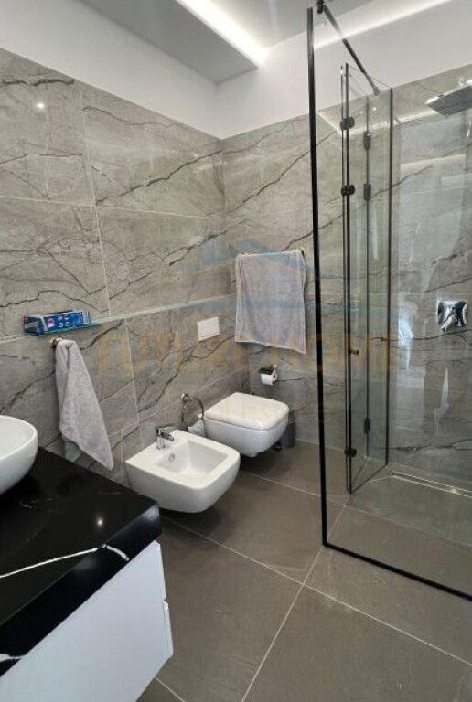 Affitto, Appartamento 2+1, Complesso Forest, Tirana