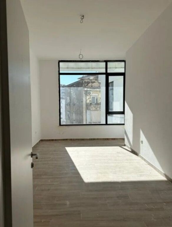 📌 Jepen me Qira 2 Zyra në Qendër