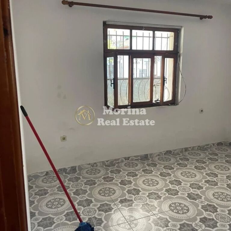 Affitto | Casa privata 1 + 1 | Yzberisht | 250 €/mese