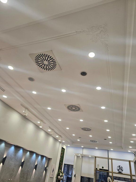 Commercial space for rent near Art Tribuna!