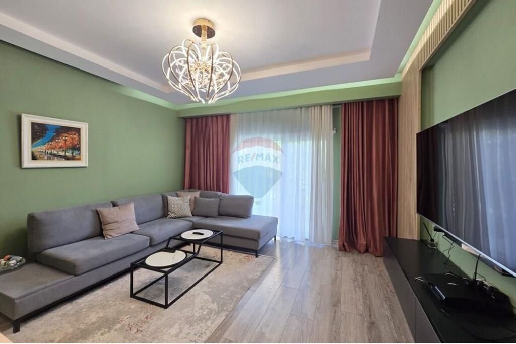 Apartament per qira, 3+1, Selvia