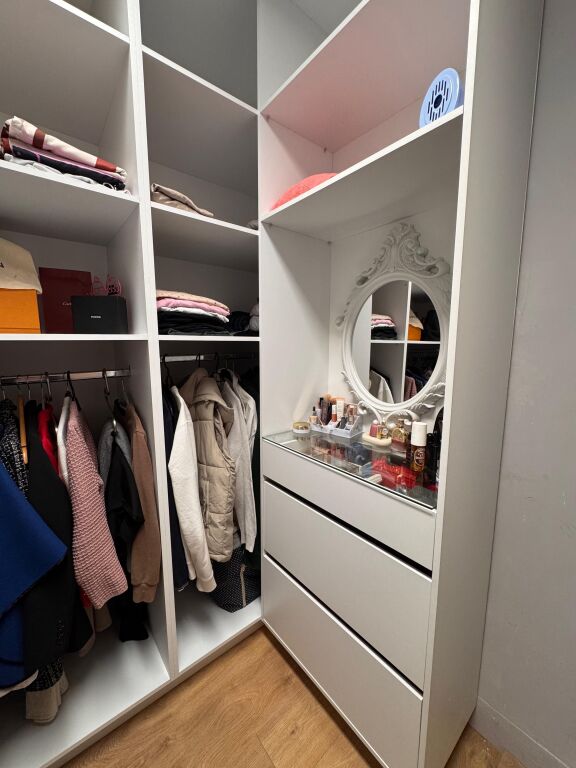 Apartament per shitje 2+1+ me 2 ballkone Liqeni i Thate