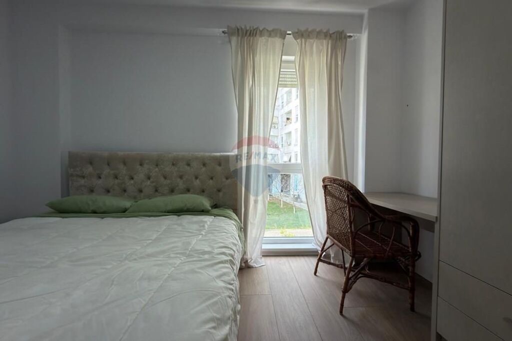 Apartament / Për Shitje / Kompleksi Kontakt, Tiranë