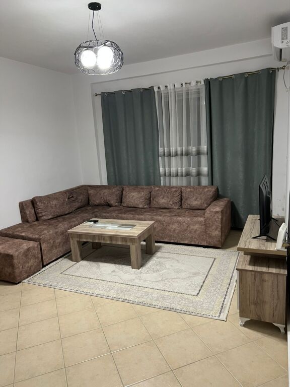 Apartament 1+1 Astir