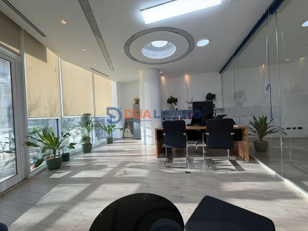 Office space for rent 📍Air Albania