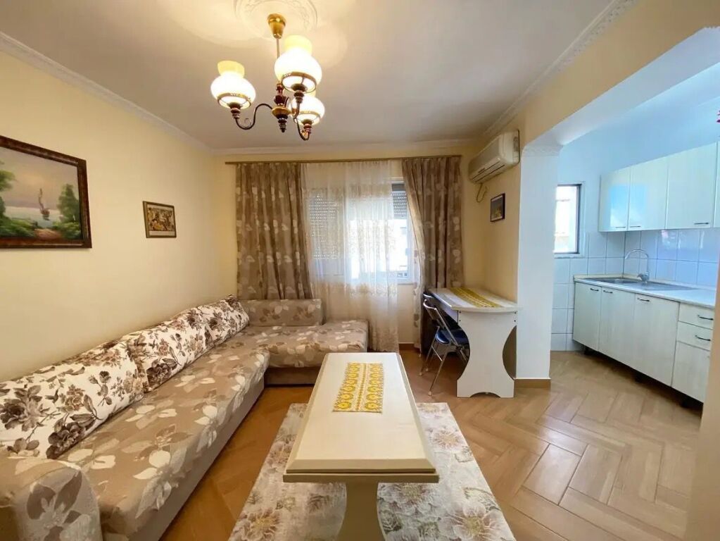 🏢Mine Peza Street, near the Tirana Prosecutor's Office, furnished 1+1 apartment for rent. 55,000 Lek